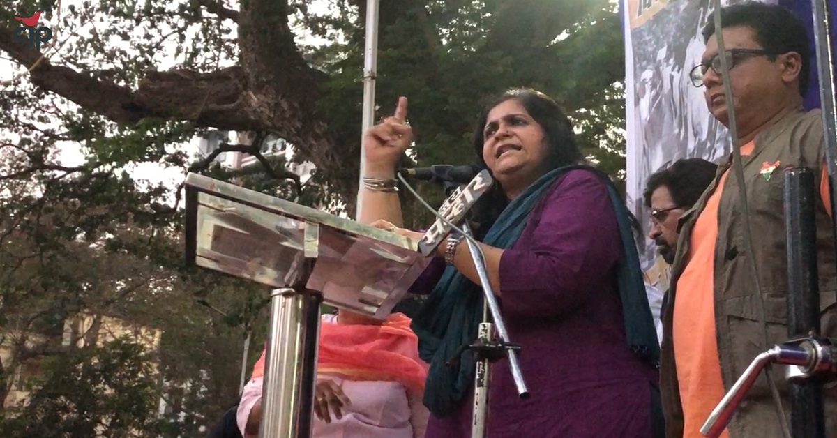 Teesta Setalvad addresses massive crowd on CAA, NPR-NRC